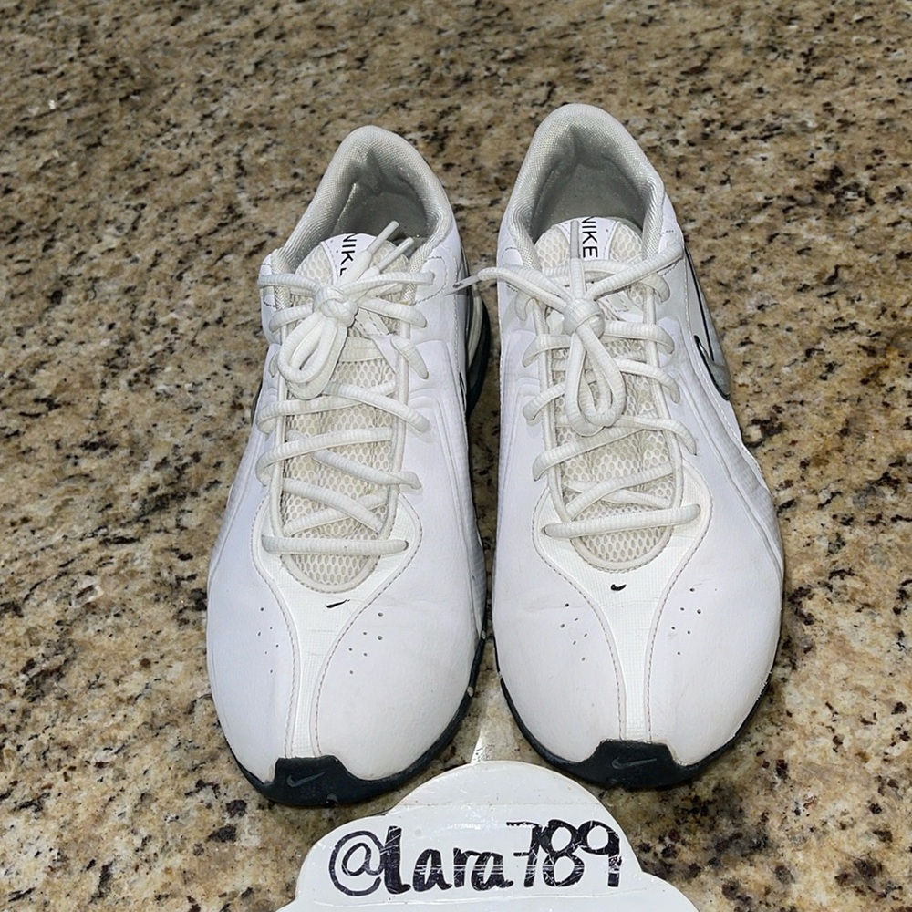 reax trainer iii training sneaker